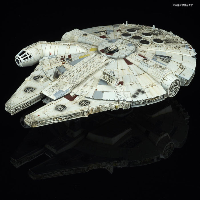 Bandai Spirits - Star Wars The Last Jedi - Millennium Falcon 1/144 Scale Plastic Model Kit (2392987)