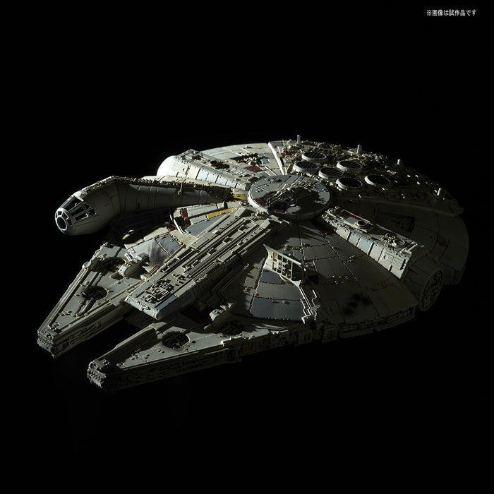 Bandai Spirits - Star Wars The Last Jedi - Millennium Falcon 1/144 Scale Plastic Model Kit (2392987)