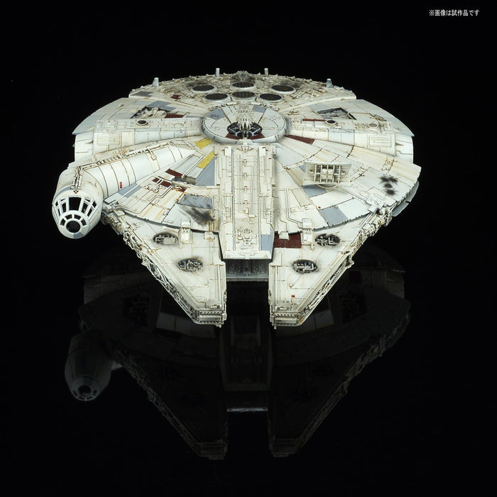 Bandai Spirits - Star Wars The Last Jedi - Millennium Falcon 1/144 Scale Plastic Model Kit (2392987)