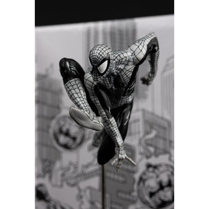McFarlane - Marvel Collection - Spider-Man (Spider-Man #6) 1:10th Scale Figure with Scene (14829) LAST ONE!