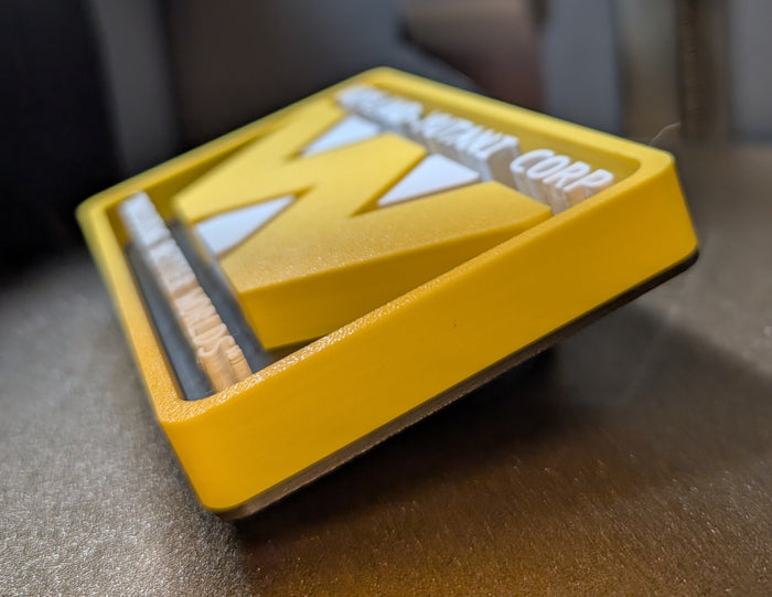 Weyland-Yutani Corp Building Better Worlds (Alien) Logo: Desk Paper Weight/Pop Art 14 x 8.5 x 4.5 cm